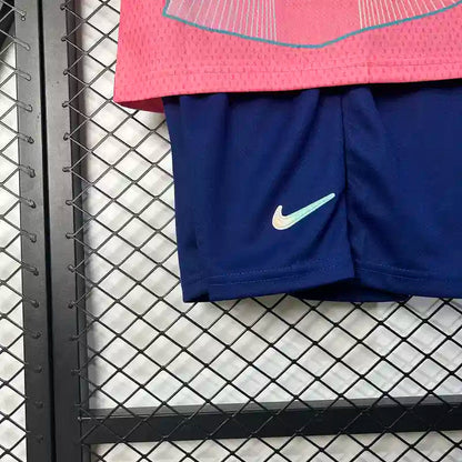 Kinder Barcelona Pink Set 2025/26