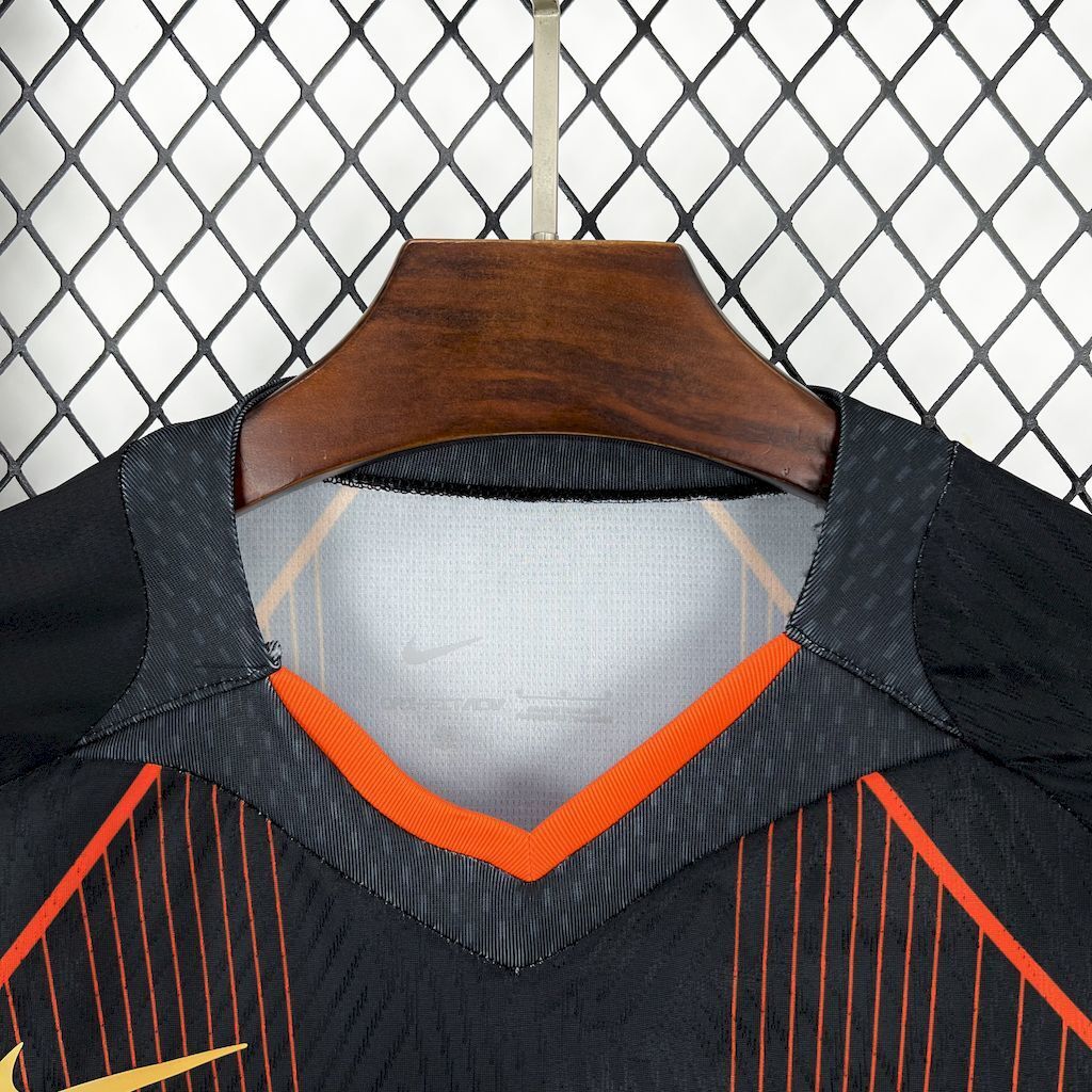 Barcelona Orange Aura 2025/26