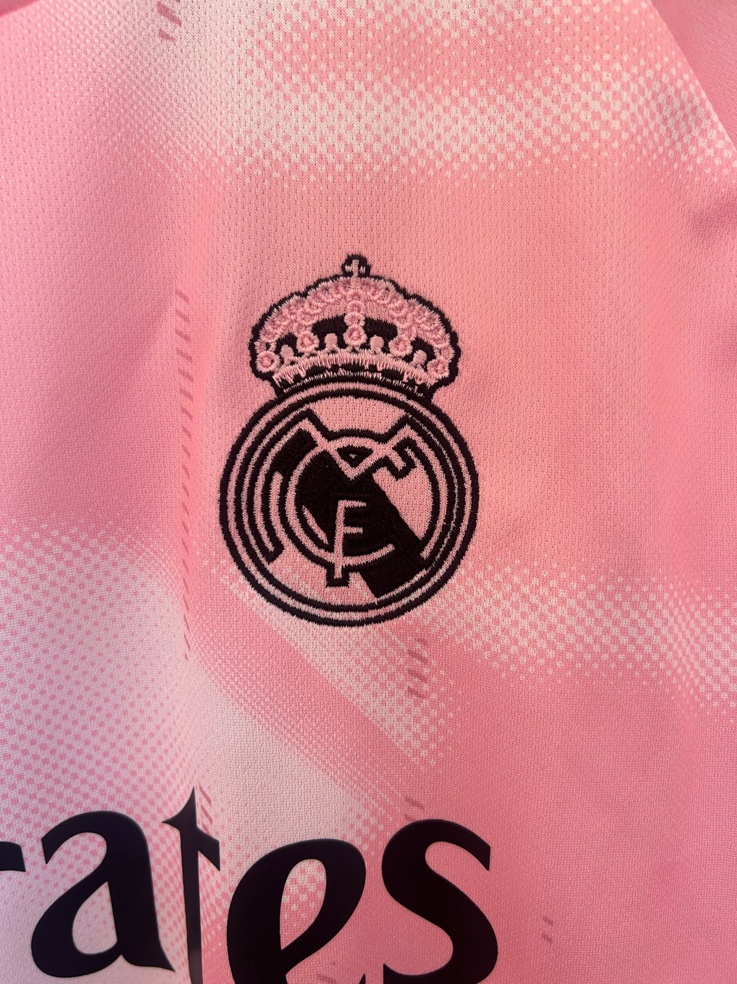 Real Madrid "Rosa" Konzept 2025