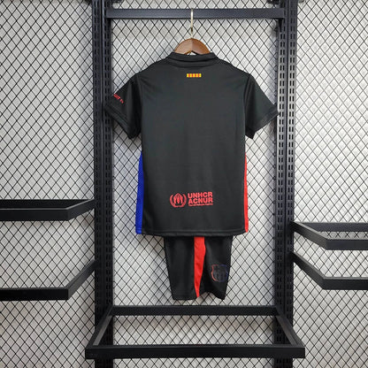 Kinder Barcelona Auswärts Set 2024/25