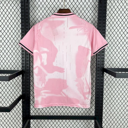 Real Madrid Pink Special Edition 2025/26